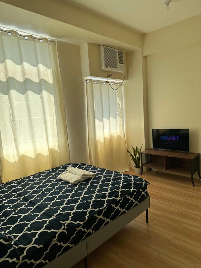Binan Neat Unit In Holland Park Southwoodsアパートホテル エクステリア 写真